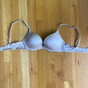 Victoria’s Secret Very Sexy Push-Up Bra 32B